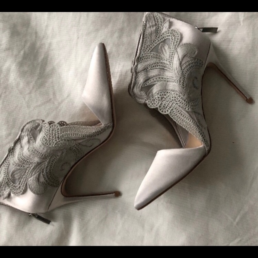 Vince Camuto, Obin Lace 4” heels.